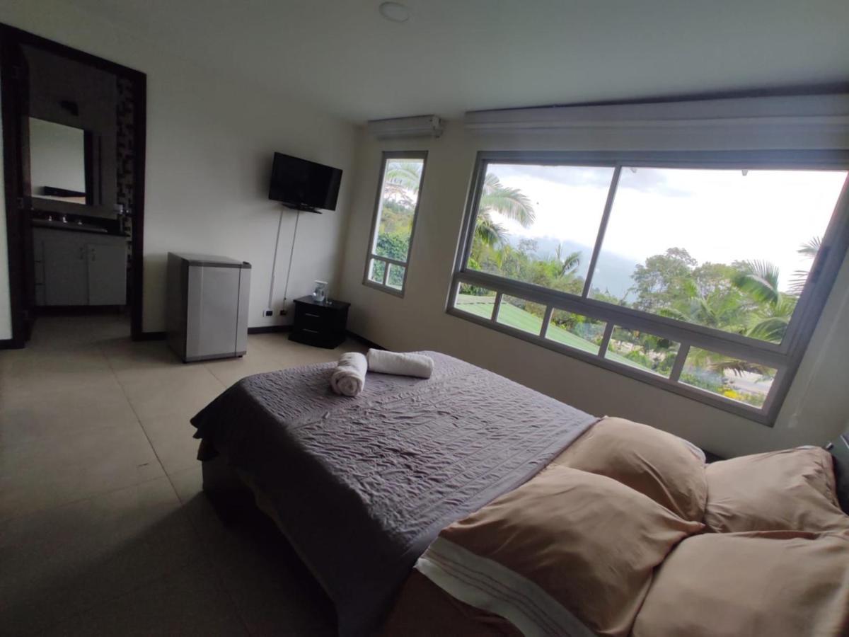 Habitacion Privada En Finca Turistica Hualcala Ла Меса Екстериор снимка