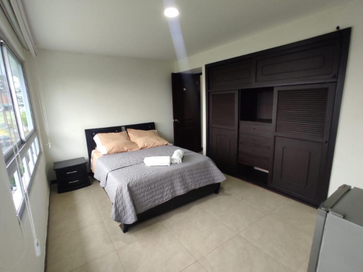 Habitacion Privada En Finca Turistica Hualcala Ла Меса Екстериор снимка